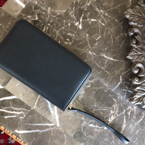 Nanette Lepore clutch - Picture 2 of 11